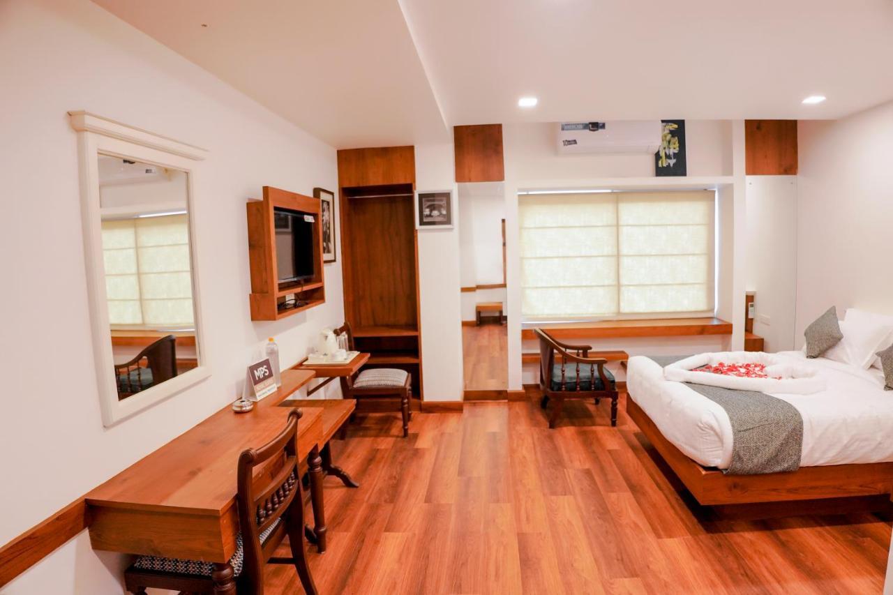 Mpsroyalsuites Perintalmanna エクステリア 写真