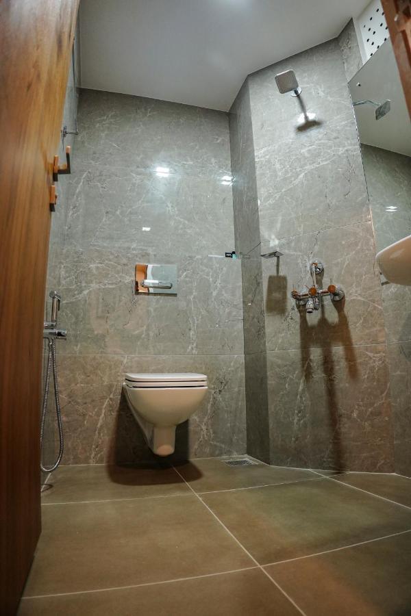 Mpsroyalsuites Perintalmanna エクステリア 写真