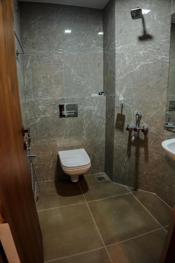 Mpsroyalsuites Perintalmanna エクステリア 写真