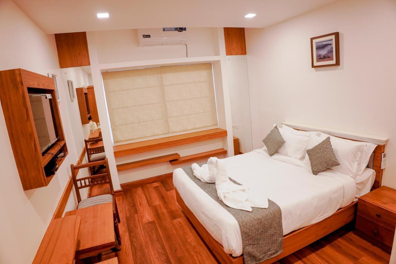 Mpsroyalsuites Perintalmanna エクステリア 写真